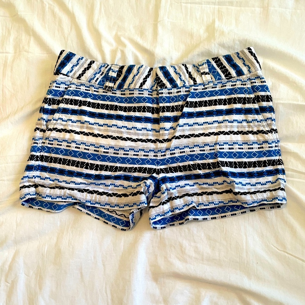 Khakis by GAP shorts